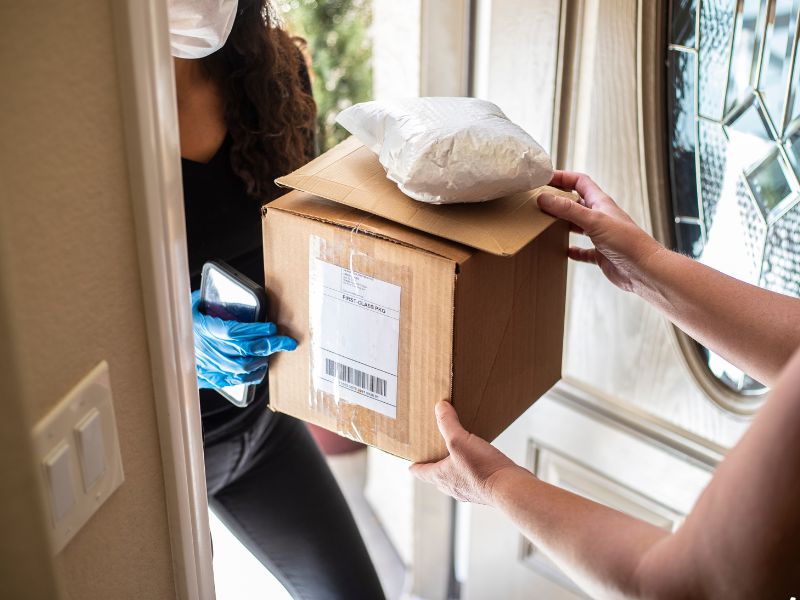 Send it same day delivers package to home the same day